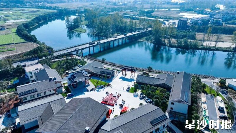 春华码头（田园综合体数字化农旅服务中心）项目航拍。