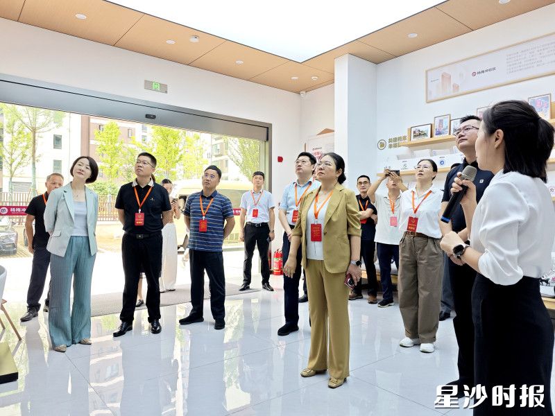 图为视察现场。杨源 摄 图为视察现场。杨源 摄