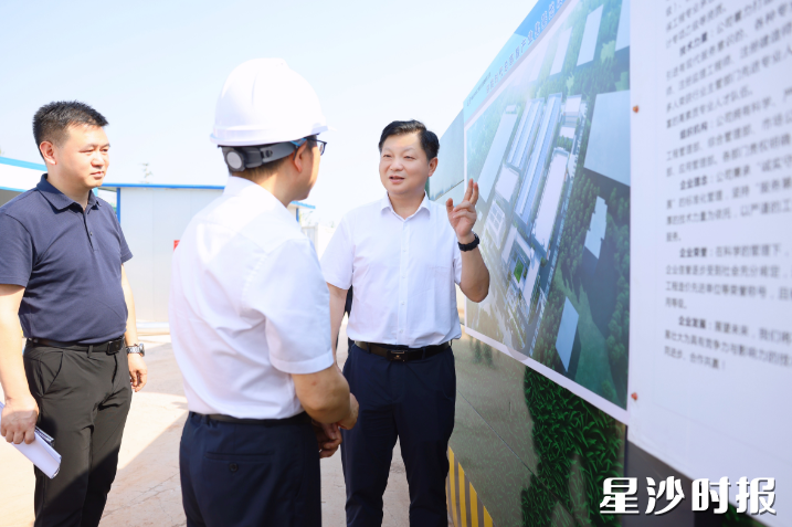 付旭明在钠能时代总部暨产业化基地项目调研。