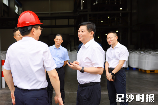 付旭明在湖南博邦山河新材料有限公司调研。 付旭明在湖南博邦山河新材料有限公司调研。