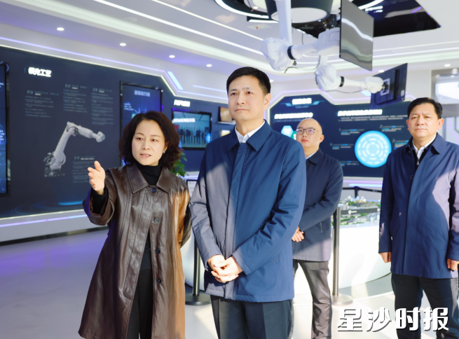 在北汽福田汽车股份有限公司长沙厂区走访慰问。均为曾诗怡 摄