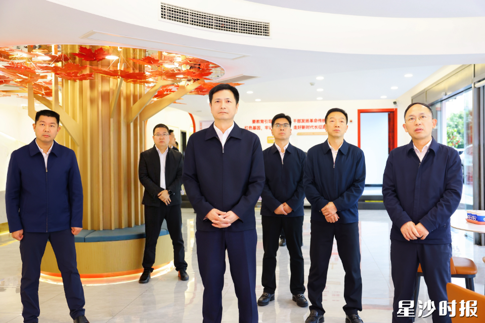 王雄文调研红树坡社区党群服务中心。均为曾诗怡 摄