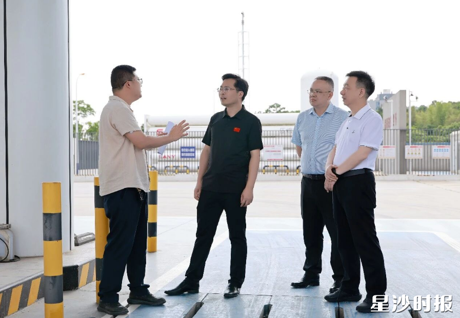 蒋红波在三一氢能有限公司督导检查安全生产工作。均为柳峥 摄 蒋红波在三一氢能有限公司督导检查安全生产工作。均为柳峥 摄