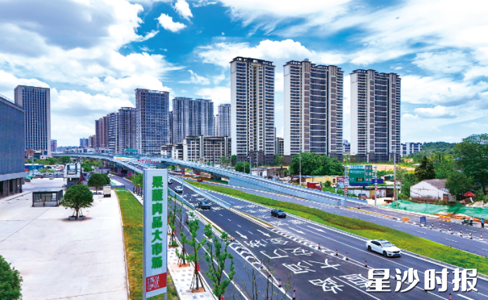 万家丽路快速化改造北延线。章帝 摄
