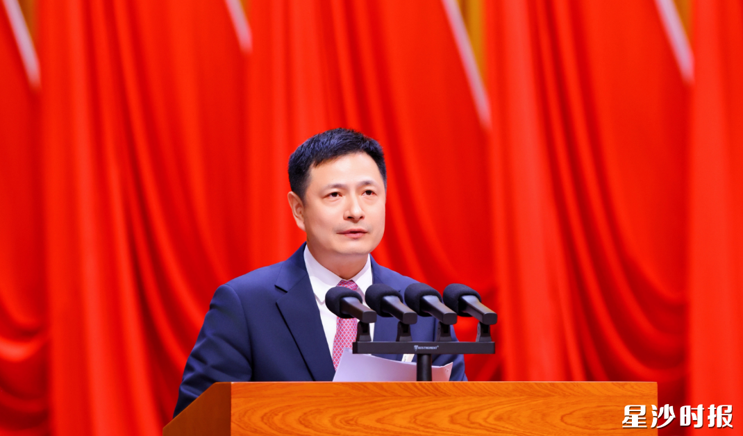 王雄文讲话。
